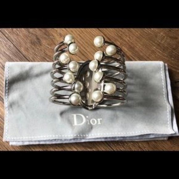 CHRISTIAN DIOR-Large Hinge BRACELET - Picture 8 of 17